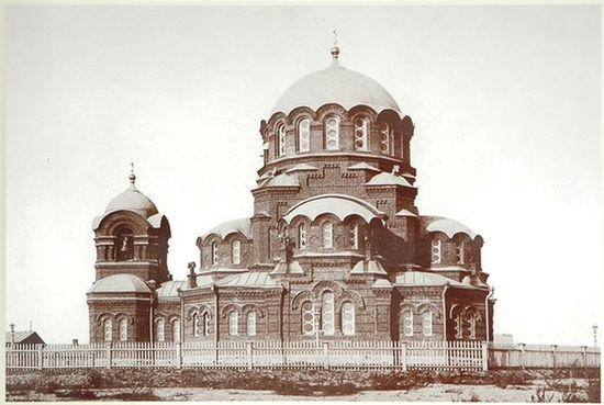 Собор Александра Невского — одно из первых каменных строений в городе. 1899 год.