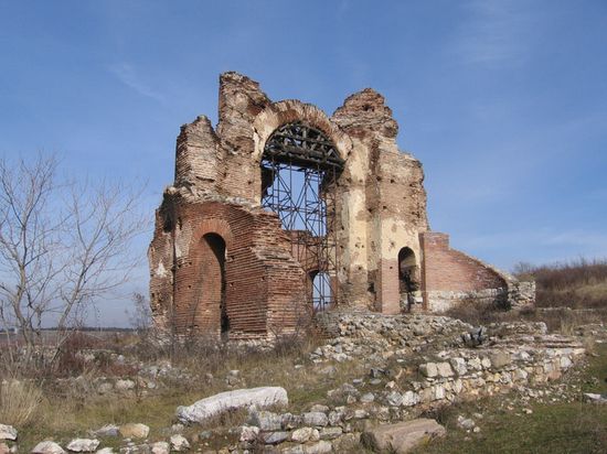 Красная церковь, VI век