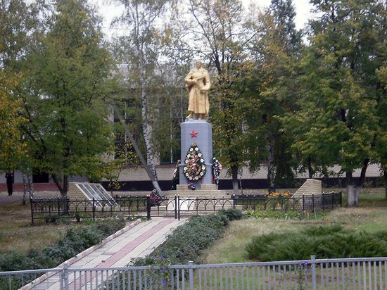 Памятник воинам