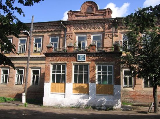 Школа № 1, бывшая Мужская гимназия
