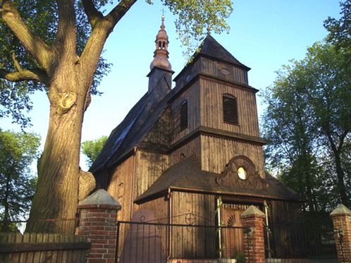 Деревянный костёл Святого Архангела Михаила в Домахове