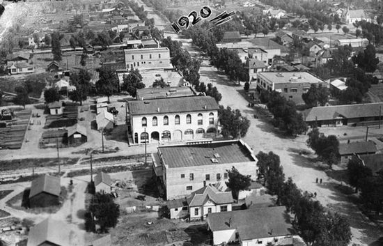 Город Глендора, 1920 год