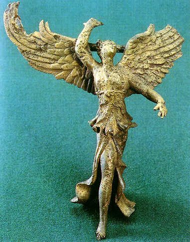 Статуэтка богини Ники, найденной в Вани