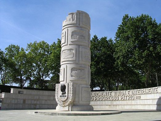 Монумент Дуарте Пачеку