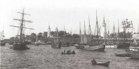 Вид на Архангельск с Северной Двины в 1900 г.