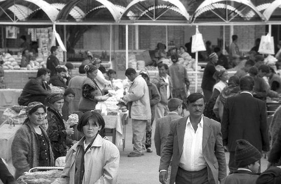 Ангренcкий центральный рынок (1999 год)