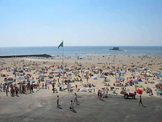 Пляж с видом на форт de l