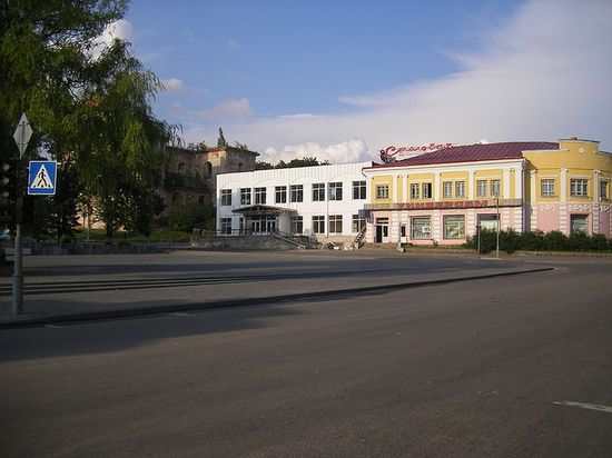 Центральная площадь городского посёлка