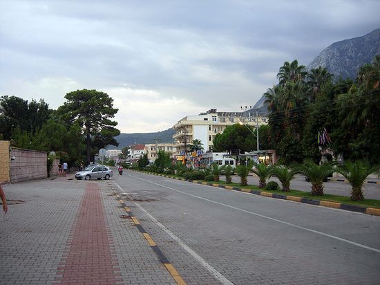 Центральная улица Бельдиби - улица Ататюрка