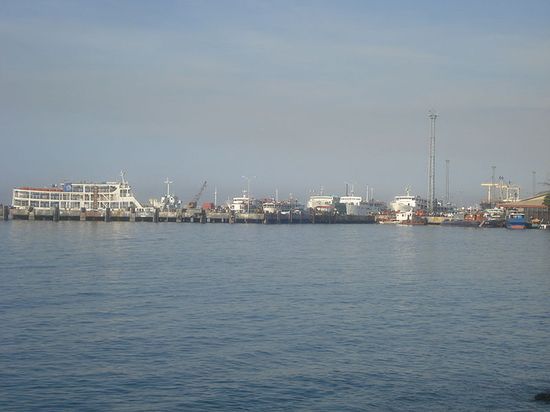 Международный морской порт в Замбоанге.