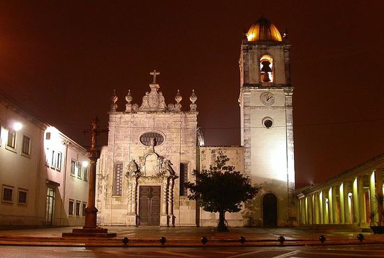 Городской собор S Catedral de Aveiro.