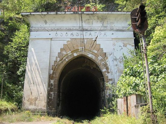 Гагрский железнодорожный тоннель