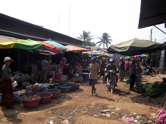 Рынок в Самроунге