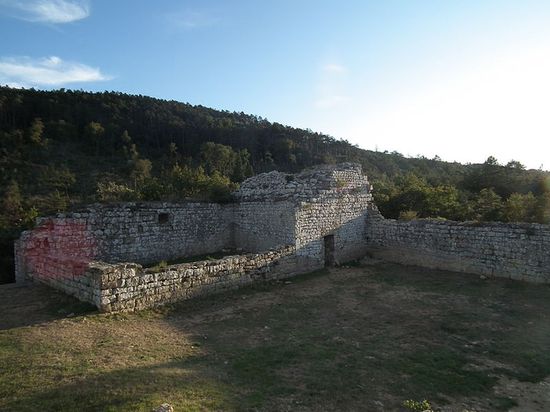 Замок Мирамон