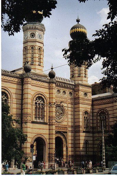 Большая синагога на ул. Дохань