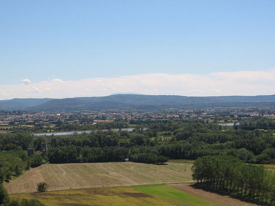 Вид на Монтелимар со стороны Роны