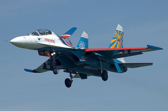 Истребитель Су-27 пилотажной группы Русские Витязи