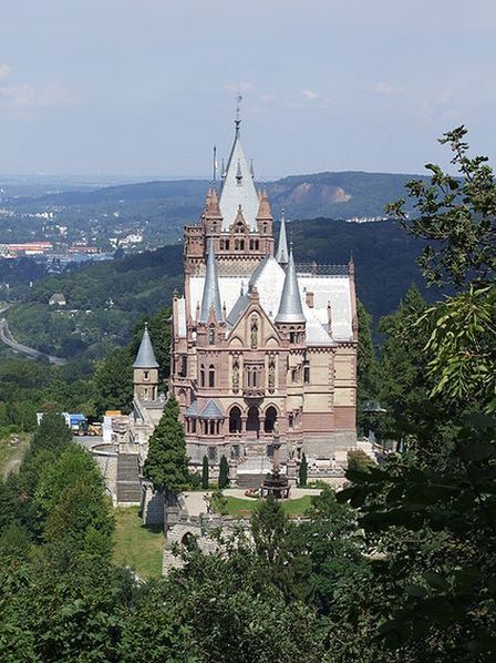 Королевский замок Драхенбург