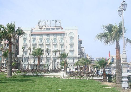 Отель Софитель