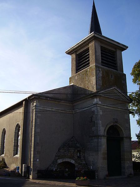 Церковь Нотр-Дам в Люси.