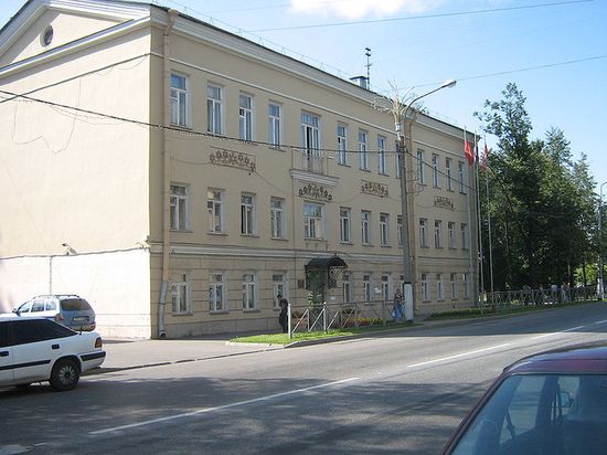 Здание Колпинской городской администрации