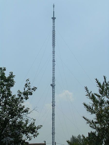Телерадиопередающая мачта в Ботино (245,5 метров). Крупнейший радиоцентр в Мещёрской низменности.