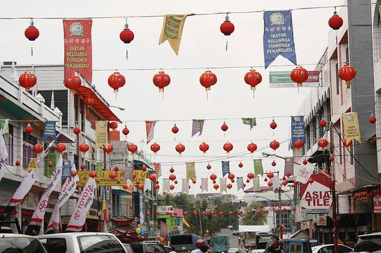 Китайский квартал Паканбару в праздничном убранстве