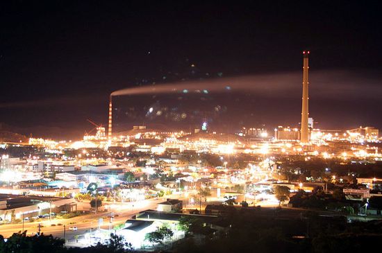 Маунт-Айза, промышленная часть города