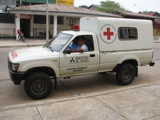 Служба «скорой помощи» в Пукальпе.