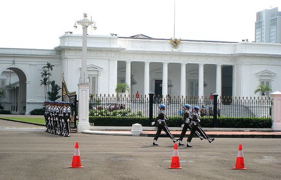 Дворец Свободы в Джакарте — резиденция президента Индонезии