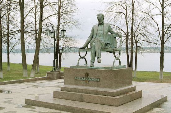 Памятник Петру Чайковскому в Воткинске
