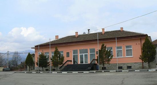 Здание кметства Карлиево