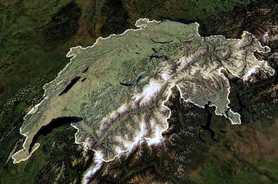 Территория Швейцарии. Снимок со спутника