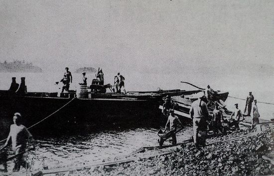 Погрузка сучанского угля в Находке, 1893 год