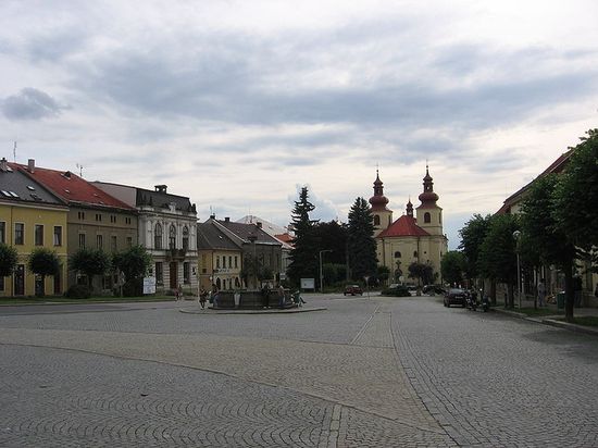 Площадь Гуса в Вамберке с Церковью Святого Прокопия