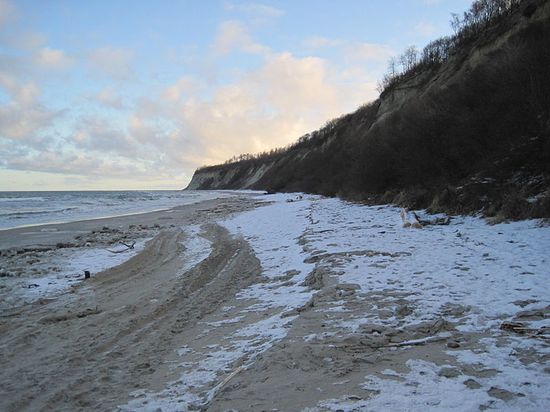 Донской пляж, вид в сторону мыса Таран