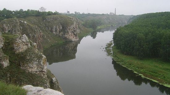 Вид на реку Исеть в черте города
