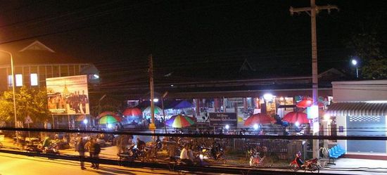 Ночной базар в Луангнамтха
