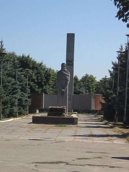 Памятник воинам, погибшим во время Второй мировой войны в боях за Геническ