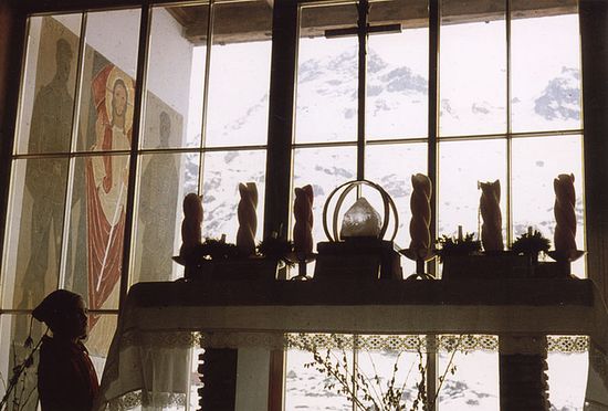 Вид из окна часовни в Лицум