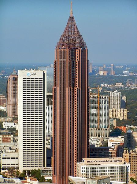 Здание банка Американ-Плаза, высота 312 м