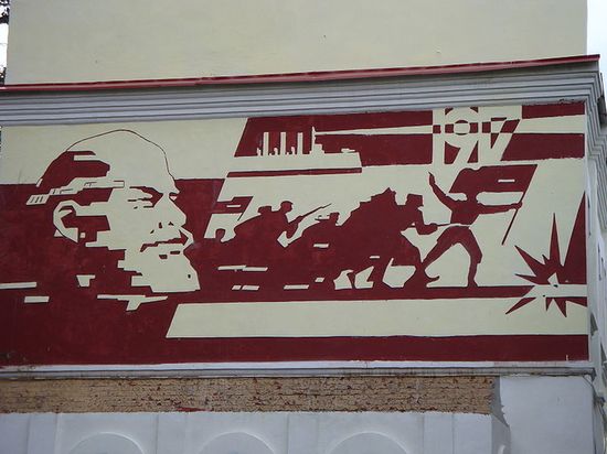 Брандмауэр в стиле модерн на Революционном проспекте в Подольске.