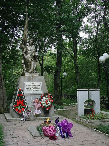 Вечный огонь. Мемориал павшим в боях в годы ВОВ