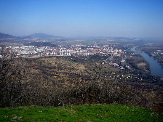 Современный вид на Литомержице (Чехия) с холма Радобыл