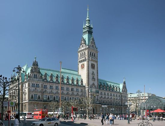 Гамбург, городская Ратуша, резиденция земельного парламента и Бургомистра