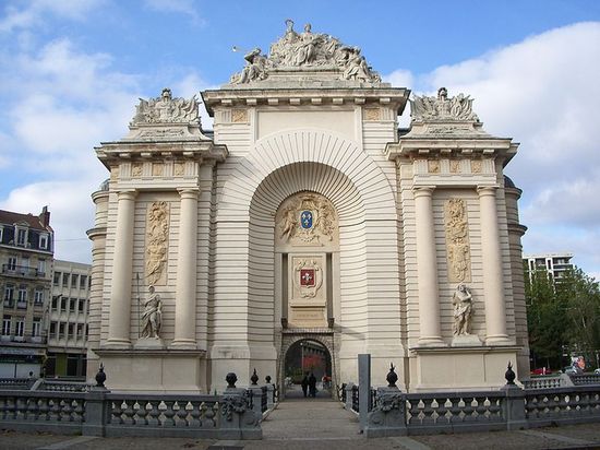 Парижские ворота (1682)