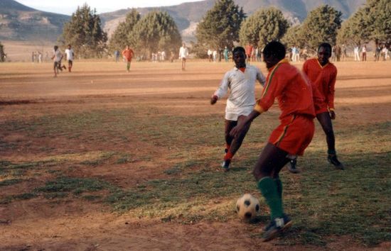 Футбольный матч в Лесото.