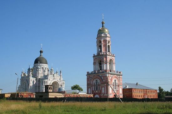 Казанский женский монастырь.