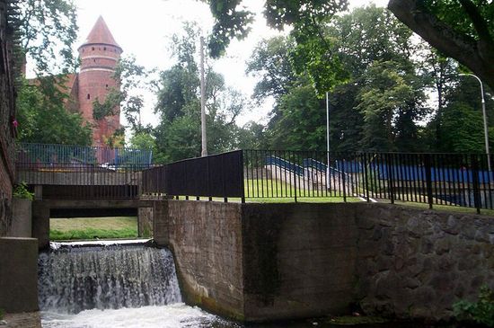 Искусственный водопад в Ольштыне у замка