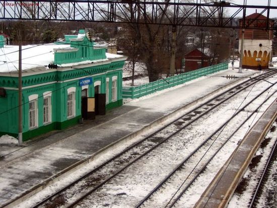 Железнодорожный вокзал Татищево (2004)